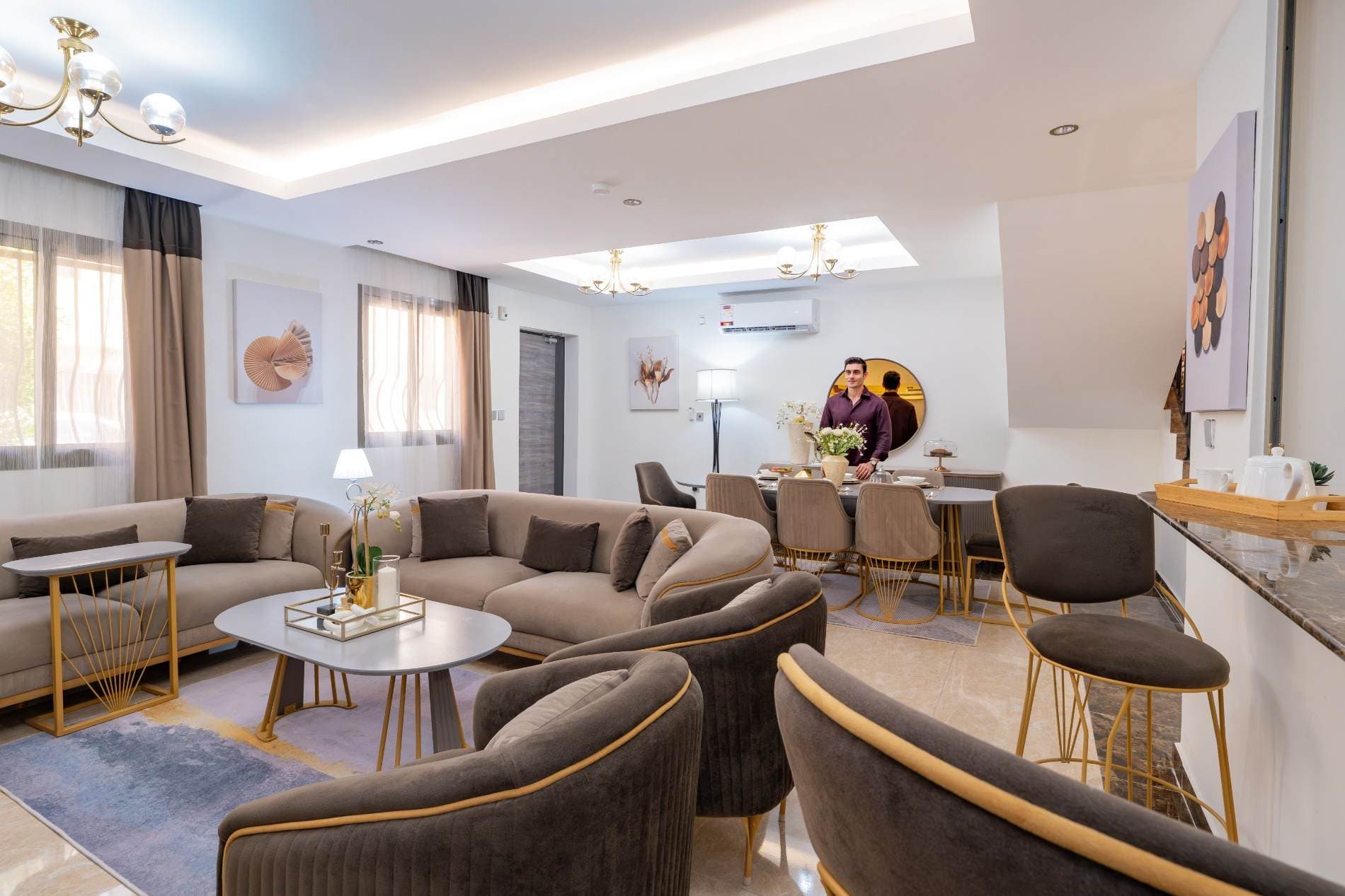 Luxury 5BR Freehold Villa in Al Safwa